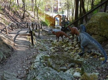 Wycieczka szkolna - Bałtów - Jurapark (Polska) 8